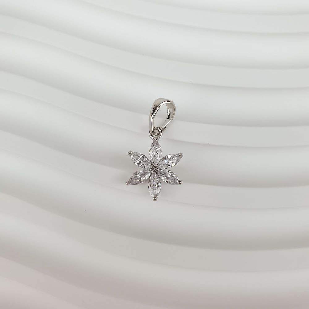 Sieviešu kulons ar sešziedlapu dizainu un spīdīgu apdari