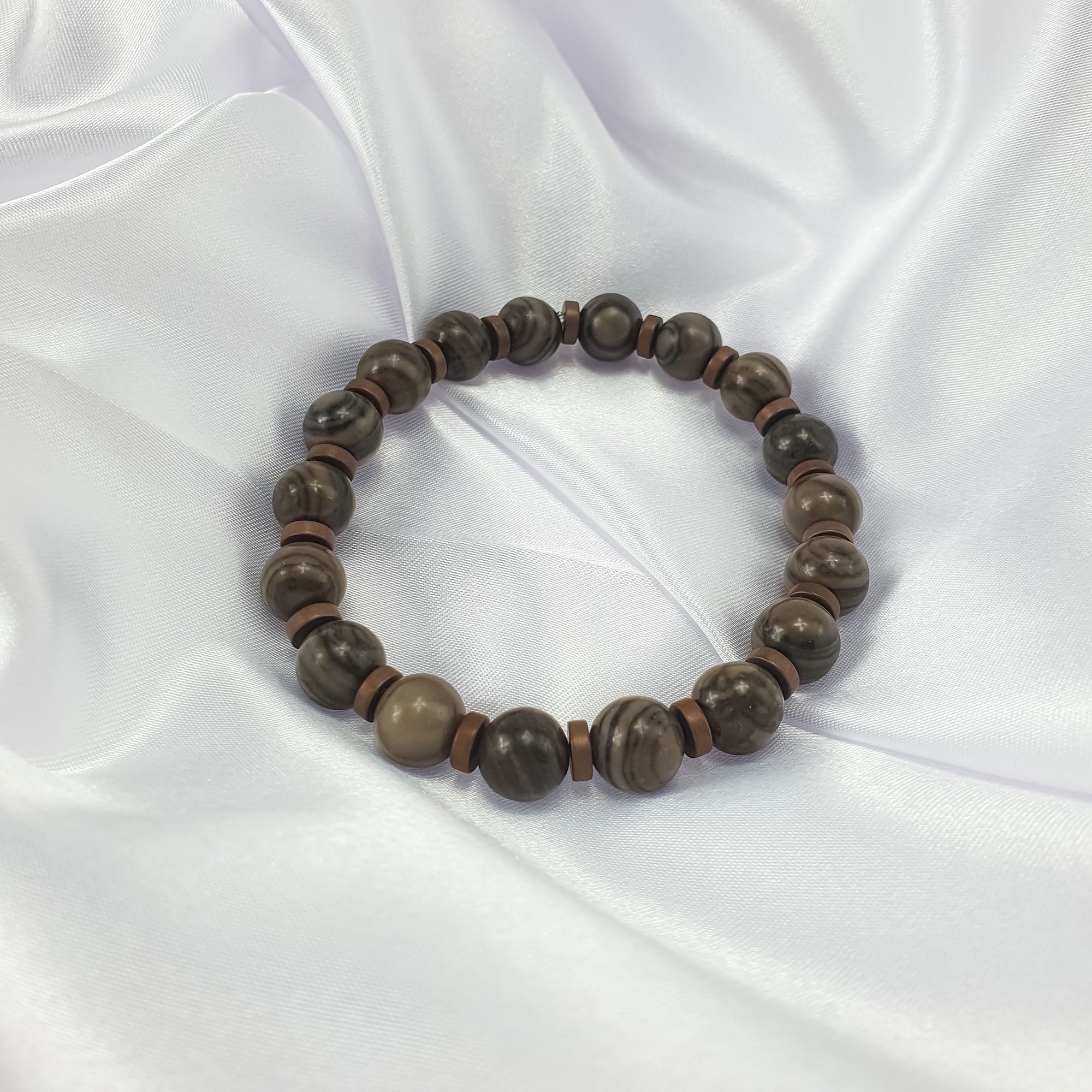 Dabīgā akmens rokassprādze ar akcentiem