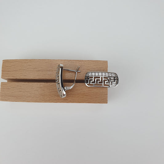 Eleganti auskari ar grieķu ornamentu un akmentiņiem