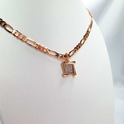 Moderns sieviešu piekariņš ar 18K zelta pārklājumu un baltiem akmeņiem