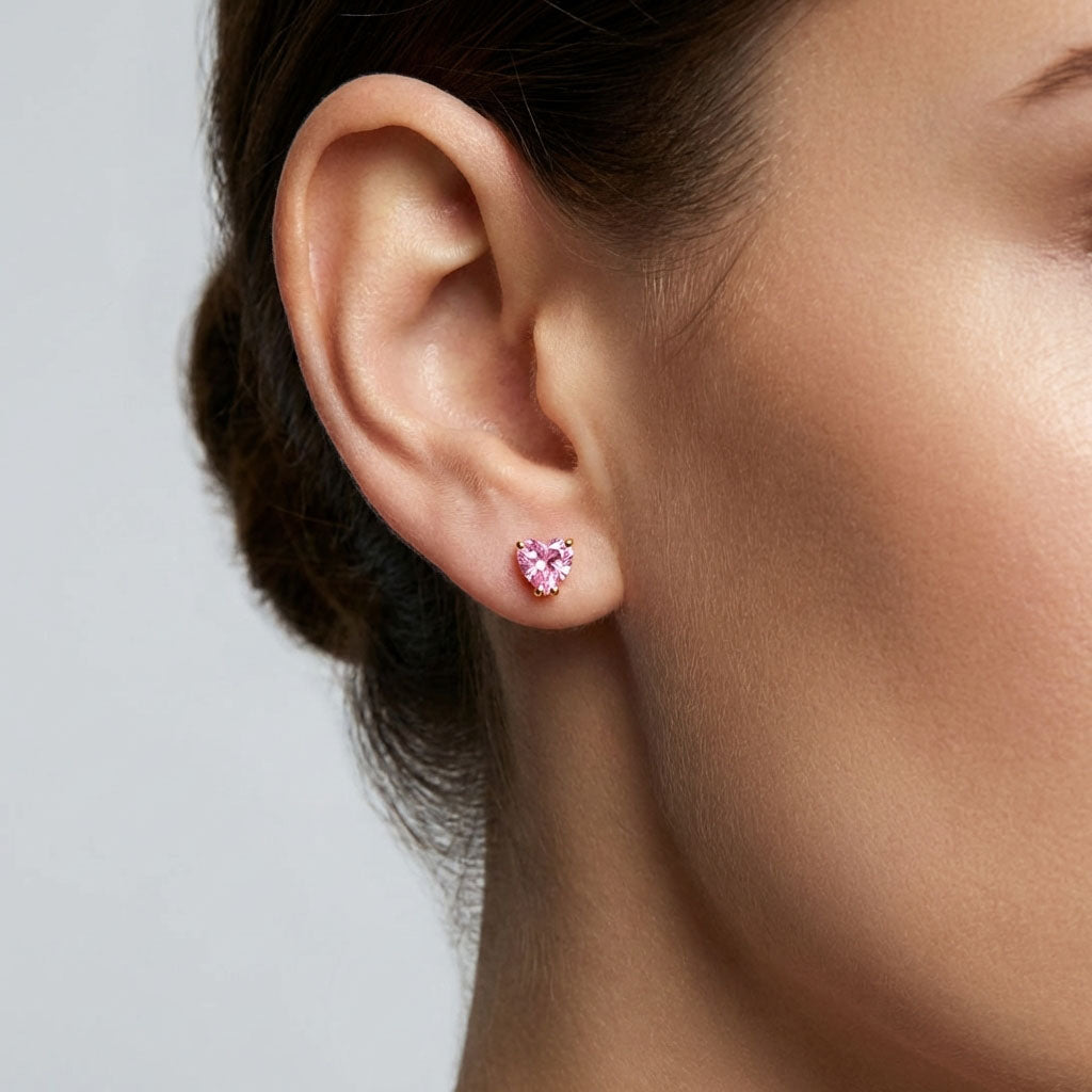 Серьги-гвоздики с сердцем из розового циркона