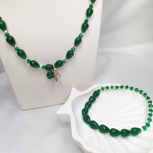 Stikla rotu komplekts kaklam un rokai