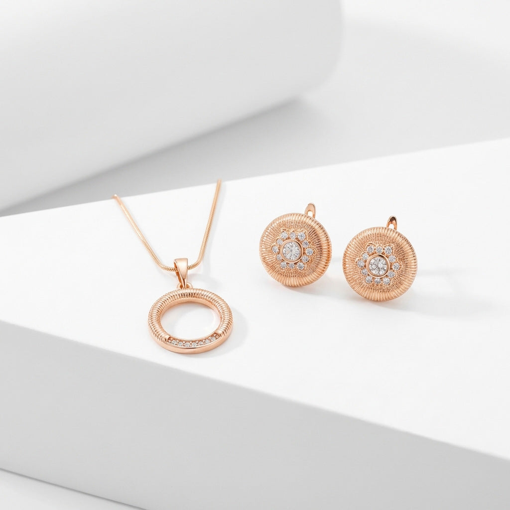 Reljefains divdaļīgs rotu komplekts