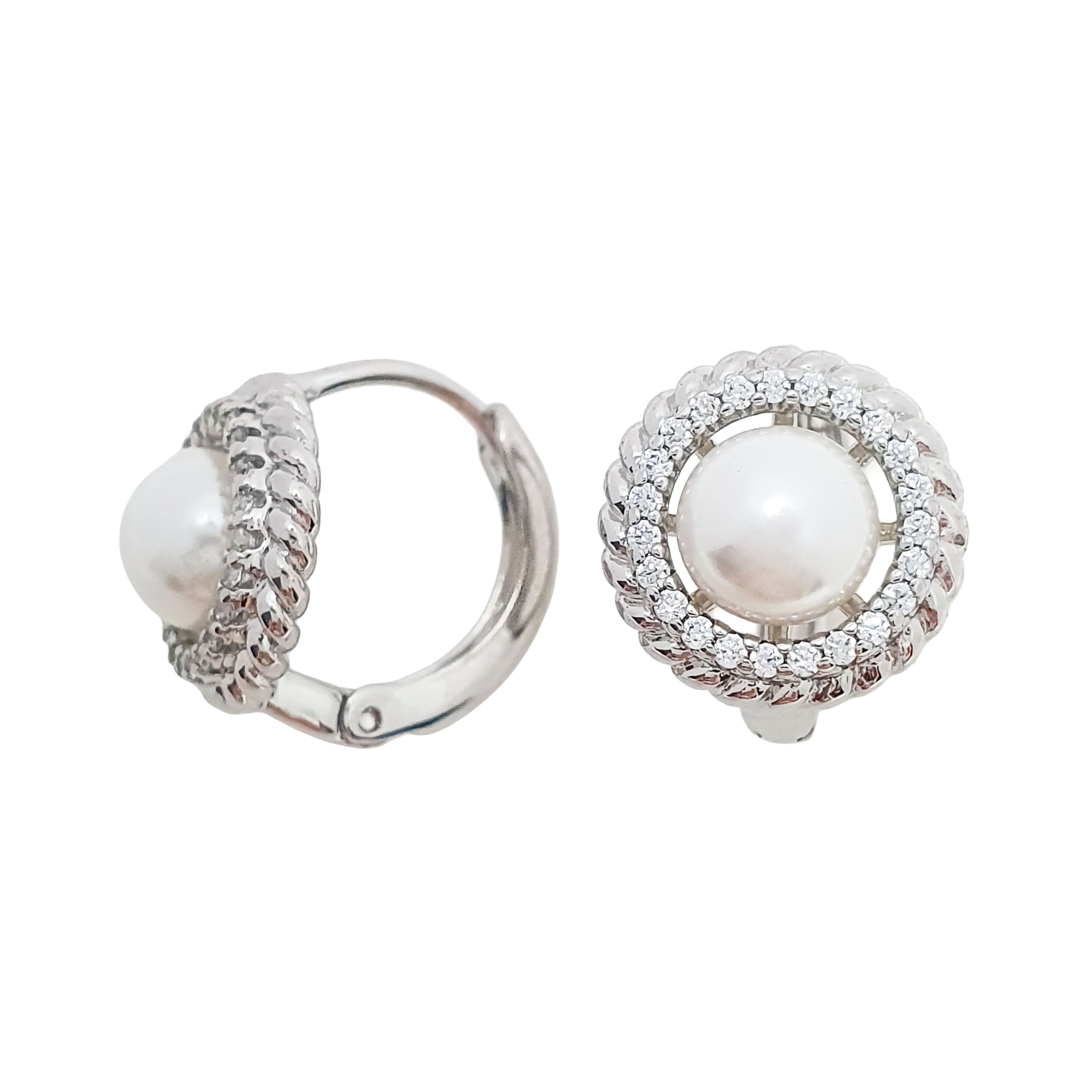 Sudraba toņa riņķa auskari ar pērli centrā