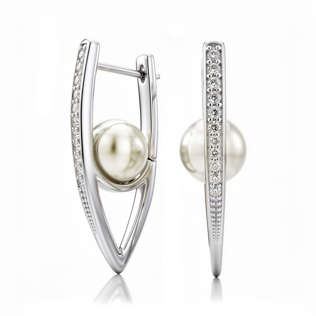 Garie sudraba krāsas auskari ar baltu pērli un smailu cirkonu ietvaru