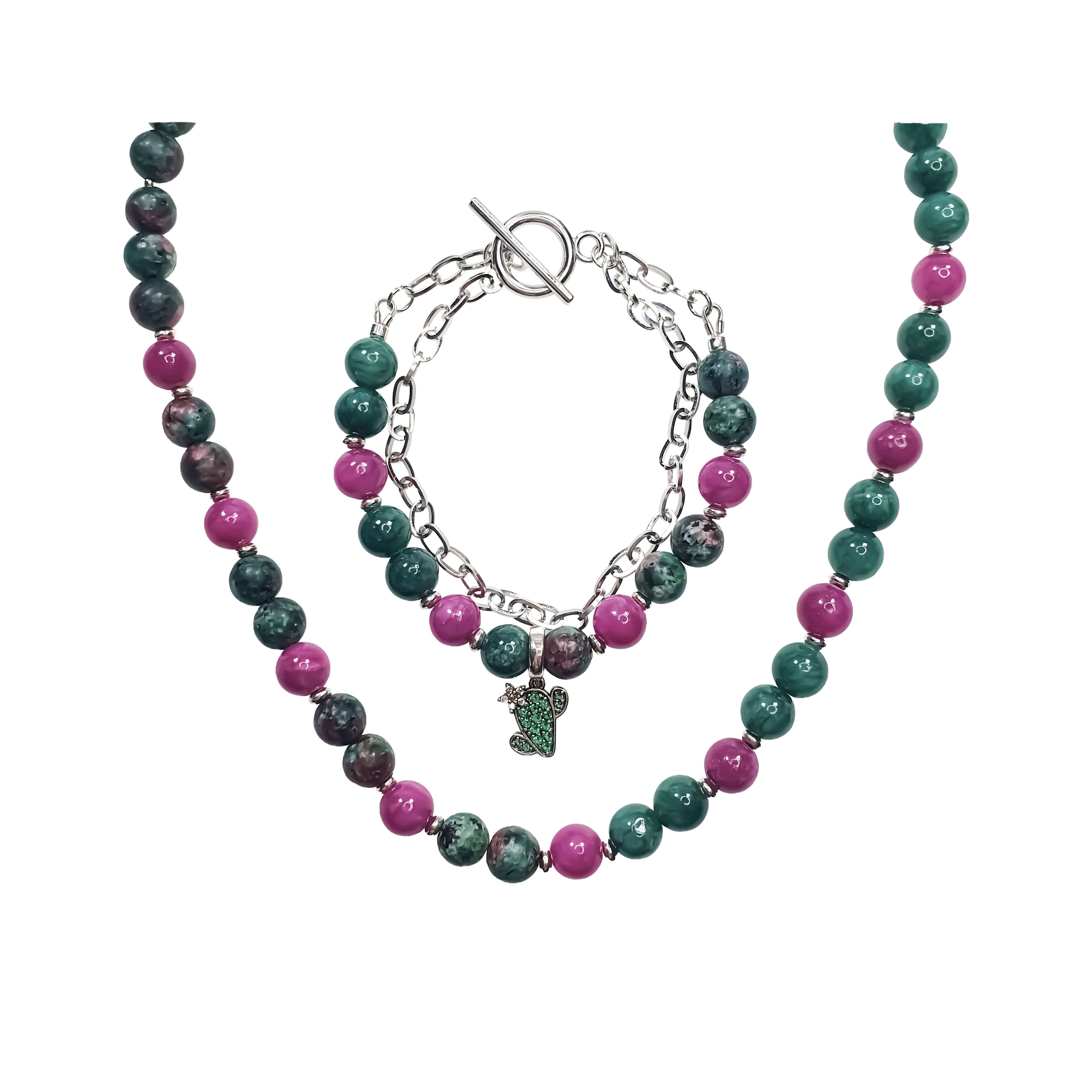 Kaklarota un rokassprādze ar zaļām lodītēm violetiem akcentiem un kaktusa piekariņu