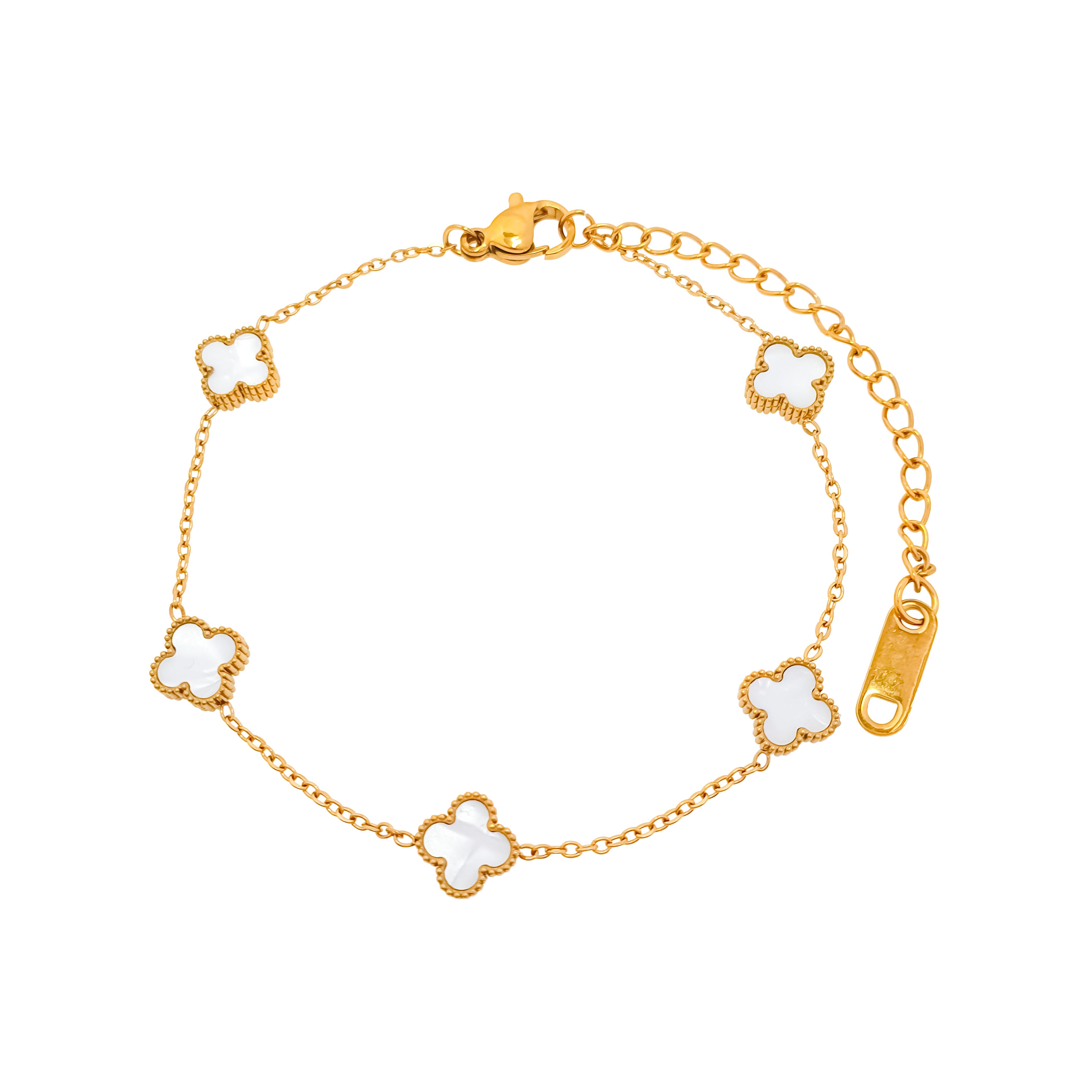 Apzeltīta rokassprādze ar baltiem āboliņa formas elementiem